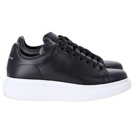 Alexander Mcqueen-Alexander McQueen Oversized Sneakers in Black calf leather Leather-Black