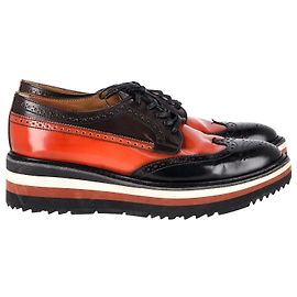 Prada Flatform Derby Brogue Lace Up in pelle nera Nero