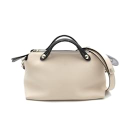 Fendi-Sac à bandoulière en cuir 8BL124-Beige