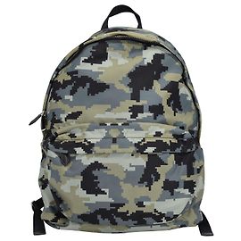 Sac à Dos Givenchy Digital Camo Print en Nylon Vert Autre