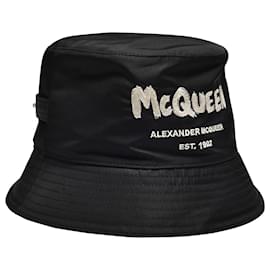 Alexander Mcqueen-Cappello McQueen Graffiti in poliestere nero-Nero