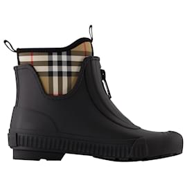 Burberry-LF Flinton Ankle Boots - Burberry - Rubber -Black-Black