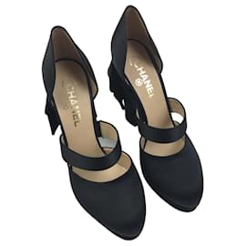 Chanel-Satin pumps with bows-Black