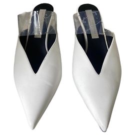 Stella Mc Cartney Stella McCartney White Leather Pointed Toe Mules White