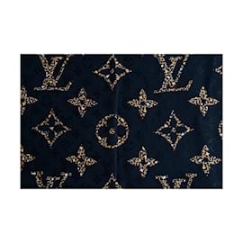 Louis Vuitton-Louis Vuitton Monogram Giant Jungle Châle-Noir
