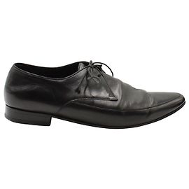 Oxford stringate Saint Laurent in pelle nera Nero