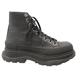Botas Alexander McQueen Tread Slick com cadarço em couro de bezerro preto Preto