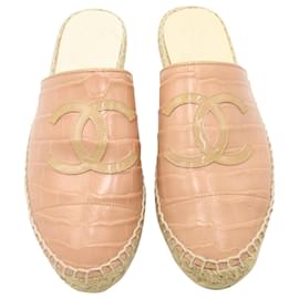 Chanel-Chanel Logo Espadrille Mules in Pink Leather-Pink