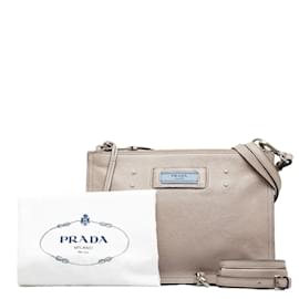 Prada-Etikette-Umhängetasche aus Leder 1BH113-Beige