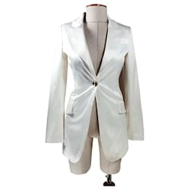 Prada-Vestes-Blanc