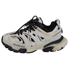 Balenciaga-Balenciaga Worn Out Effect Track Sneakers in White Polyurethane-White