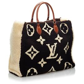Louis Vuitton-Louis Vuitton Brown Monogram Giant Onthego-Brown