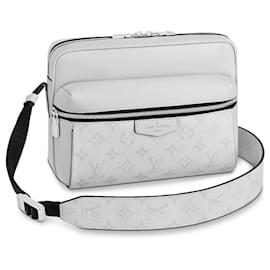 Louis Vuitton-LV Outdoor messenger nuovo-Bianco