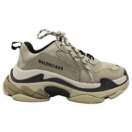 Tênis Balenciaga Triple S em Poliéster Bege Bege