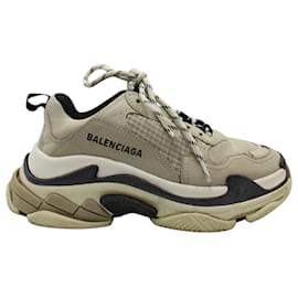 Balenciaga-Tênis Balenciaga Triple S em Poliéster Bege-Bege