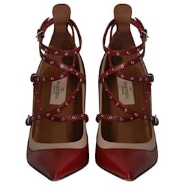 Valentino Garavani-Valentino Sapatos Love em dois tons com detalhe de ilhós em couro vermelho-Vermelho