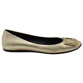 Roger Vivier Buckled Ballerinas in Gold Leather Golden Metallic