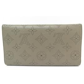 Louis Vuitton Trifold Long Wallet Mahina Portefeuille Amelia Brown