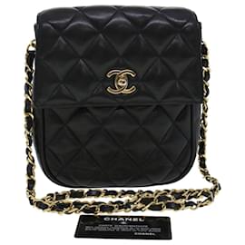 Chanel-Bolsa CHANEL Matelasse Turn Lock Cadeia Ombro Pele de Cordeiro Preto CC Auth am4542-Preto