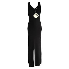 ***Issey Miyake Geripptes Maxikleid Schwarz