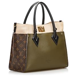 Louis Vuitton-Louis Vuitton Green Monogram On My Side MM-Green
