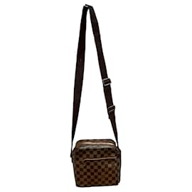Louis Vuitton-Olav-Brown