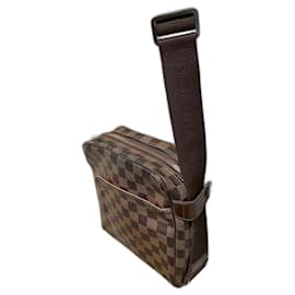 Louis Vuitton-Olav-Brown