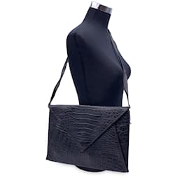 Fendi-Pochette a busta con portafoglio in rilievo nero vintage con cinturino-Nero