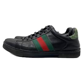 Gucci-****GUCCI Black Sneakers-Black