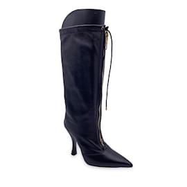 Versace-Stivali con tacco in pelle nera con zip centrale 36-Nero