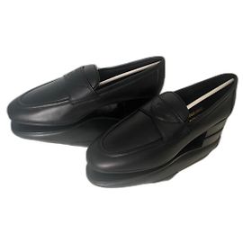 Chanel Neue Uniform-Slipper 36,5 Schwarz