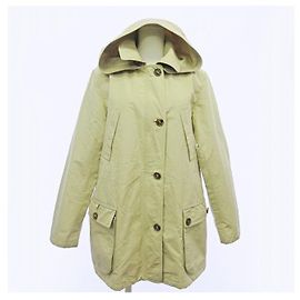 Loro Piana Abrigos, Ropa de calle Beige