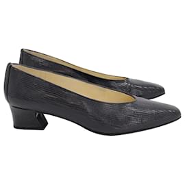 Stuart Weitzman-Bombas de salto baixo Stuart Weitzman em couro de bezerro preto-Preto