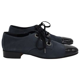 Moschino Lace-Up Oxfords in Navy Blue Suede Navy blue
