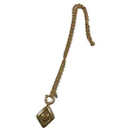 ***Colar de placa de coco vintage CHANEL Outro