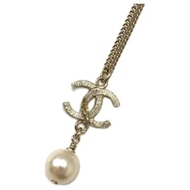 ***Collier CHANEL marque coco Doré