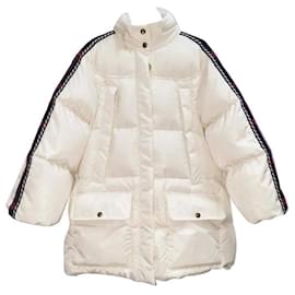 Gucci-Wattierte Jacke aus elfenbeinfarbenem Nylon mit Bahneneinsätzen von GUCCI-Weiß