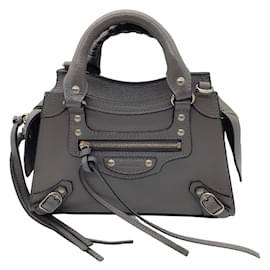 Balenciaga-Balenciaga Grey Grained calf leather Leather Mini Neo Classic City Bag-Grey