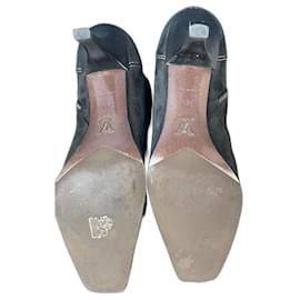Louis Vuitton-botas de tornozelo-Preto