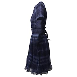 Burberry-Vestido de manga curta com cinto Burberry em seda azul-Azul
