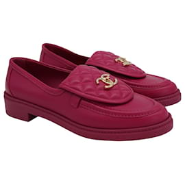 Chanel-Chanel Quilted CC Turnlock Loafers in Fuchsia Pink Lambskin Leather-Pink