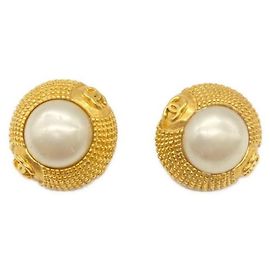 Orecchini Chanel dorati D'oro