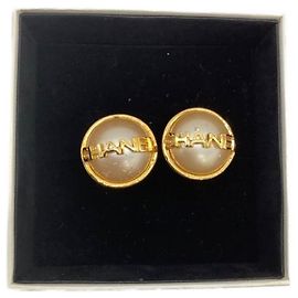 Orecchini Chanel oro D'oro
