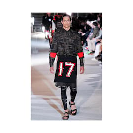 Givenchy-GIVENCHY 17 Print Kilt-Black