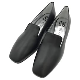 Givenchy Flats Black