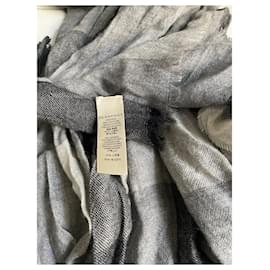 Burberry-Men's cashmere scarf-Grey