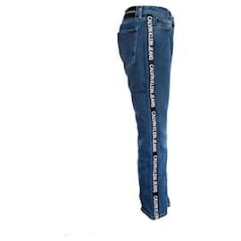 Calvin Klein-Calvin Klein, Calça jeans com acabamento em logo-Azul