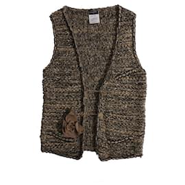 Chanel-Chanel, light brown bouclé vest with gold buttons-Brown