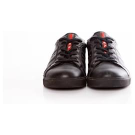 Prada-Prada, sneakers nere con logo prada-Nero