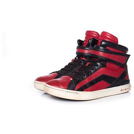 PIERRE BALMAIN, Sneaker alta in rosso e nero. Rosso